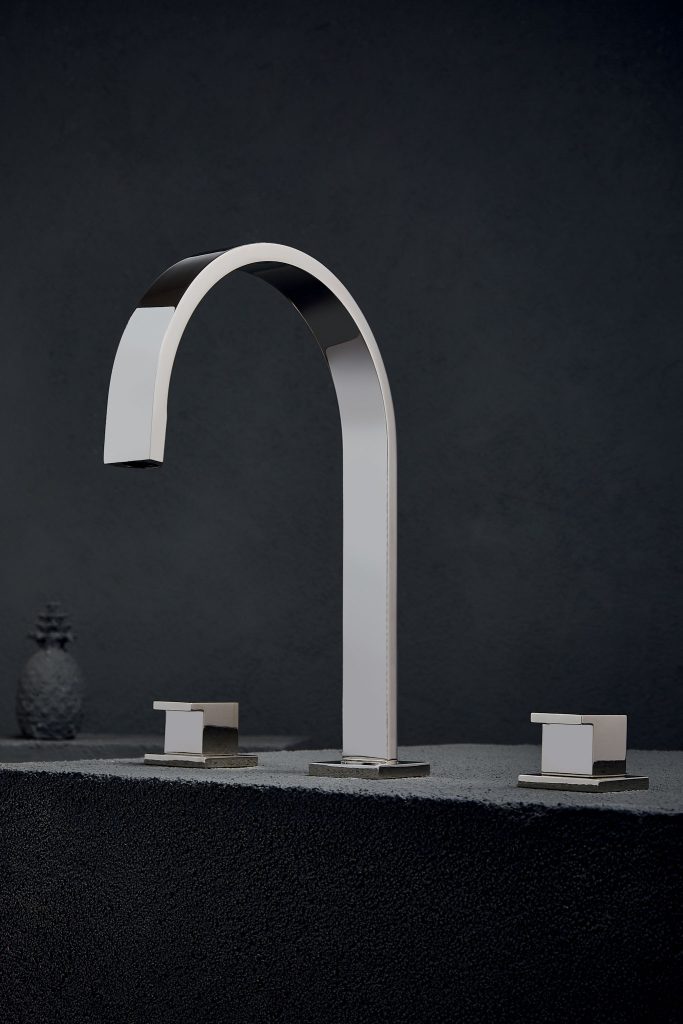 BOX FLAT chrome two controls vert.