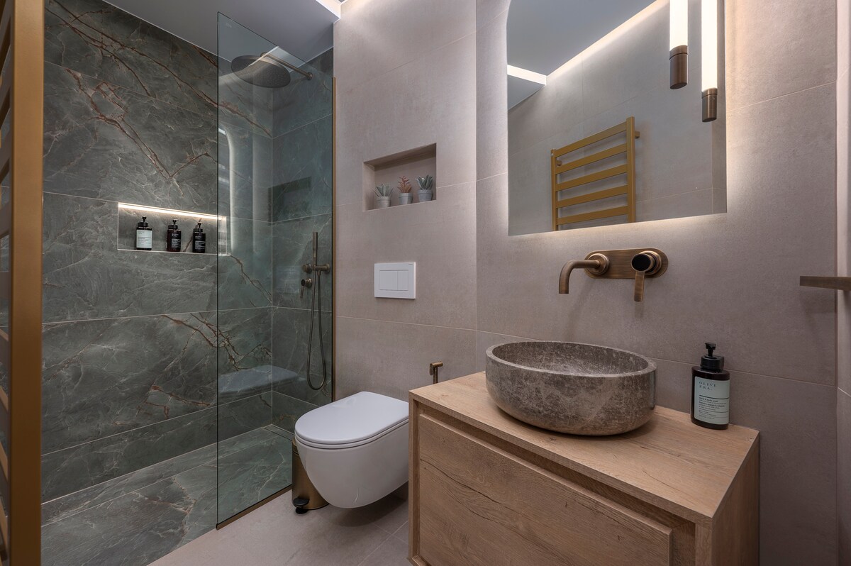Mountain Pine Luxury Suites
